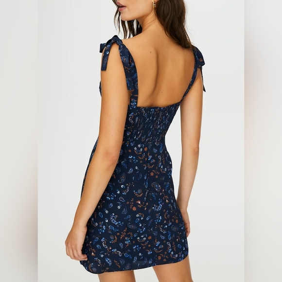 Wilfred Blue Cammy Mini Floral Dress - Picture 3 of 15